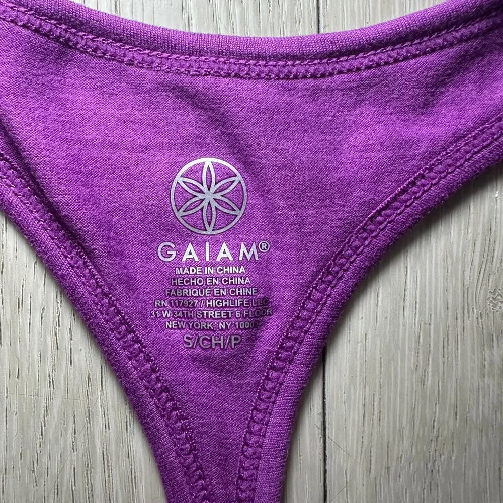 Small purple racerback GAIAM women's‎ workout casual tank